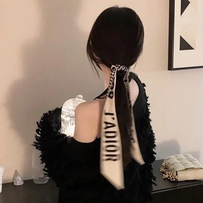 女孩梦三十